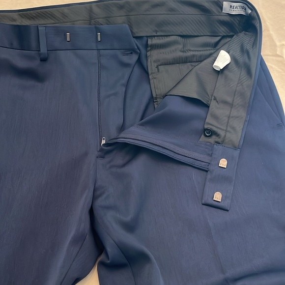 Reaction Kenneth Cole navy dress pants. 40 waist 32 inseam - Picture 3 of 6